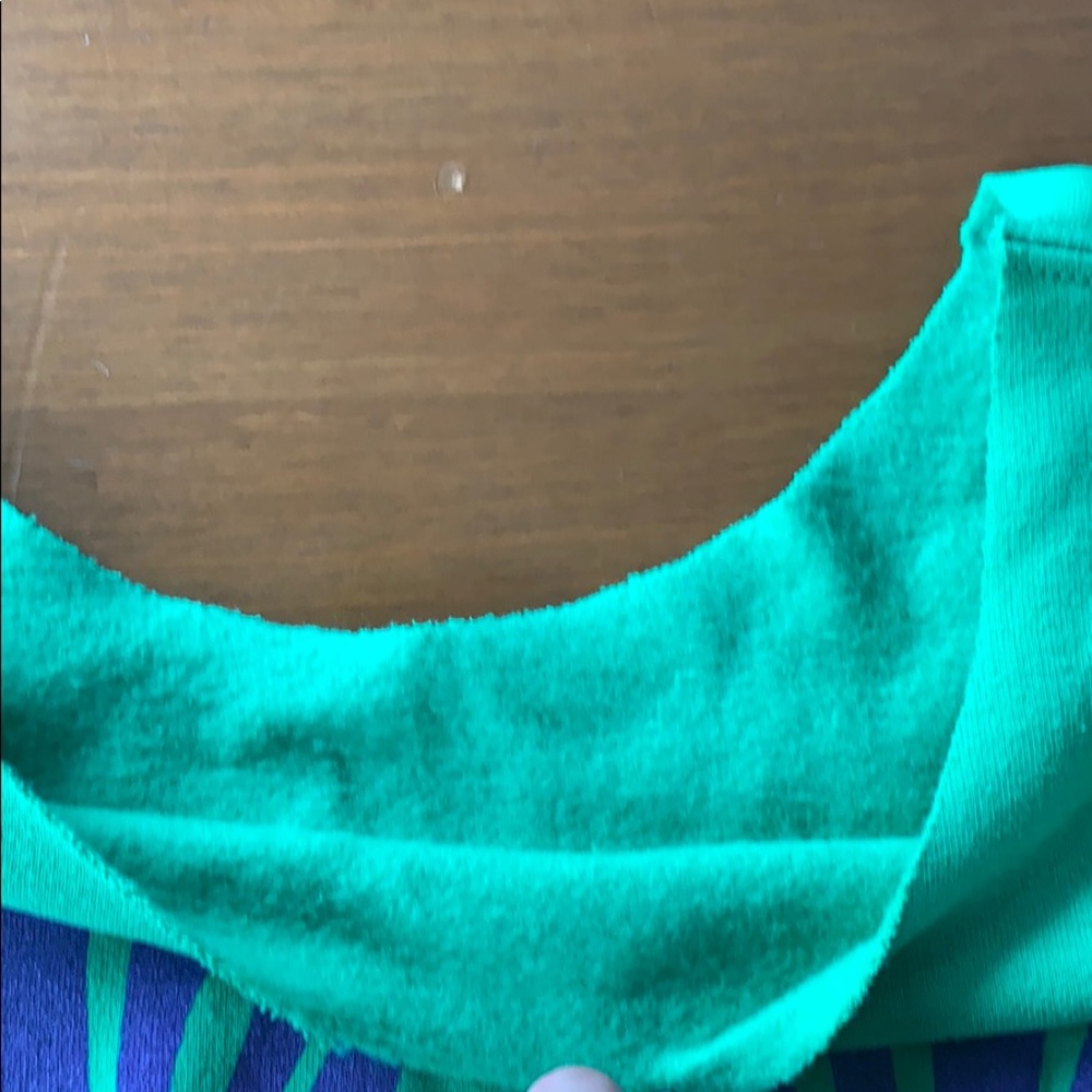 Bright green handmade shell sweatshirt - Picture 7 of 7